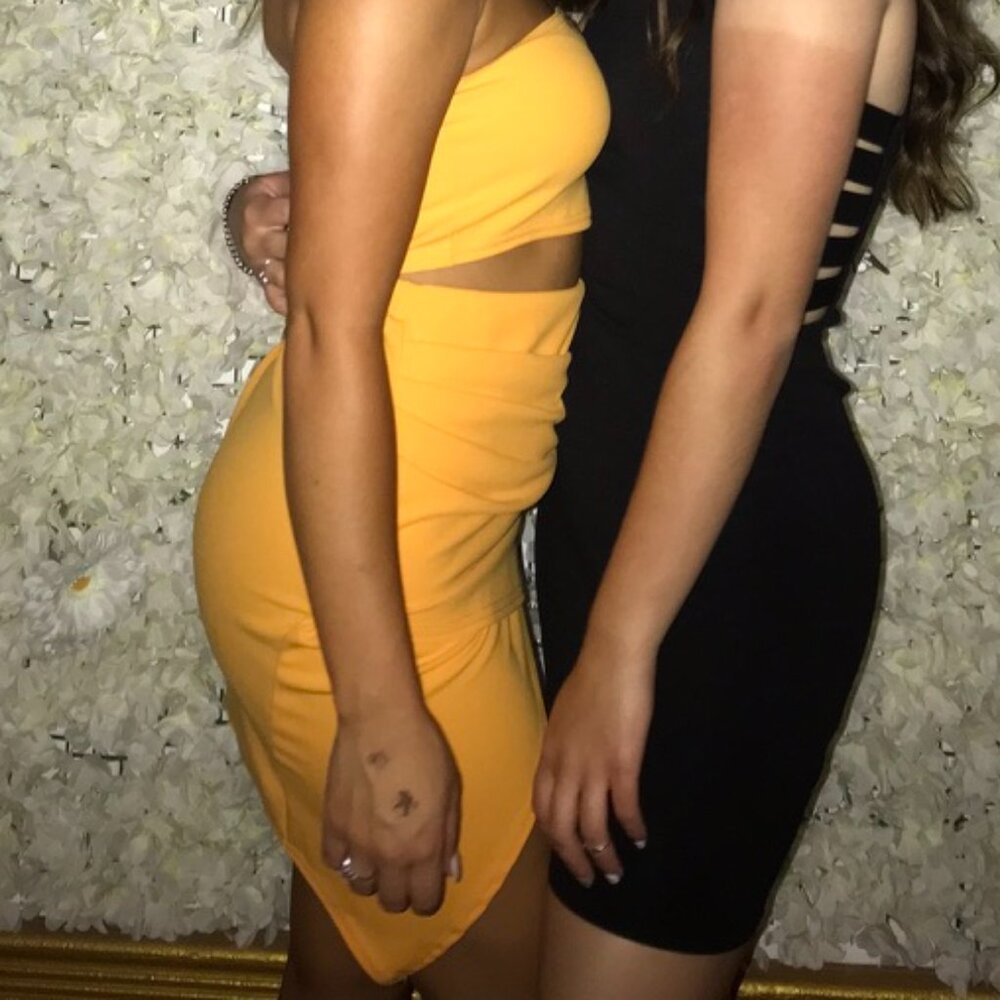 strapless yellow two piece set - Picture 6 of 6